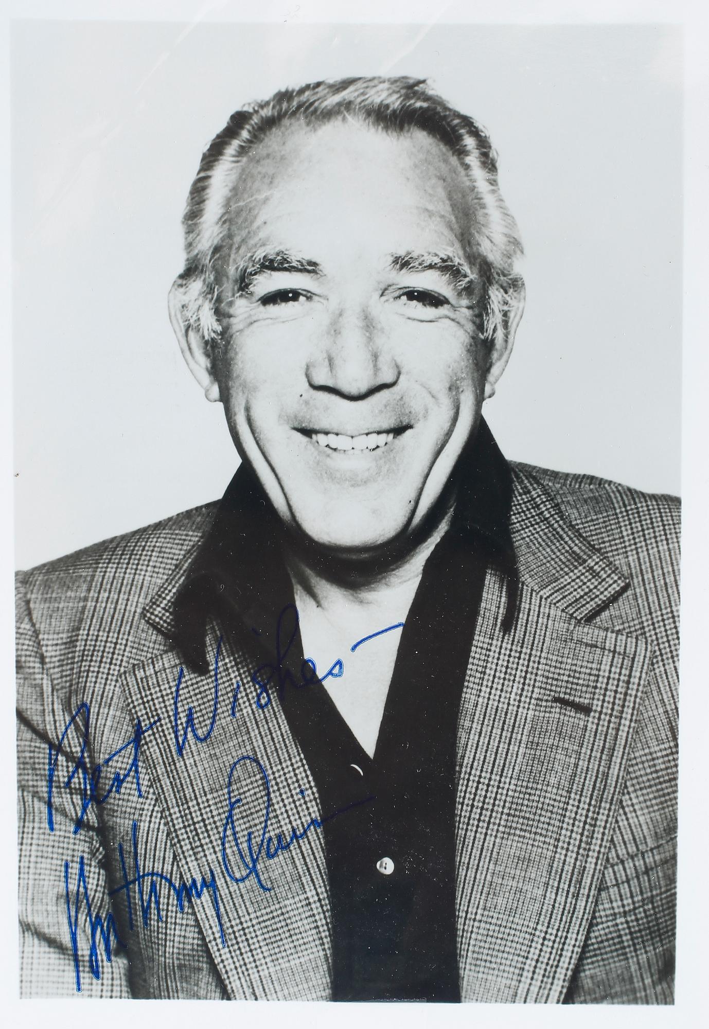 PARTI AUTOGRAFER, 2 pärmar, bla Stellan Skarsgård, Anthony Quinn, Jane Fonda, Gene Kelly, Marlene Dietrich, Jane Fonda.