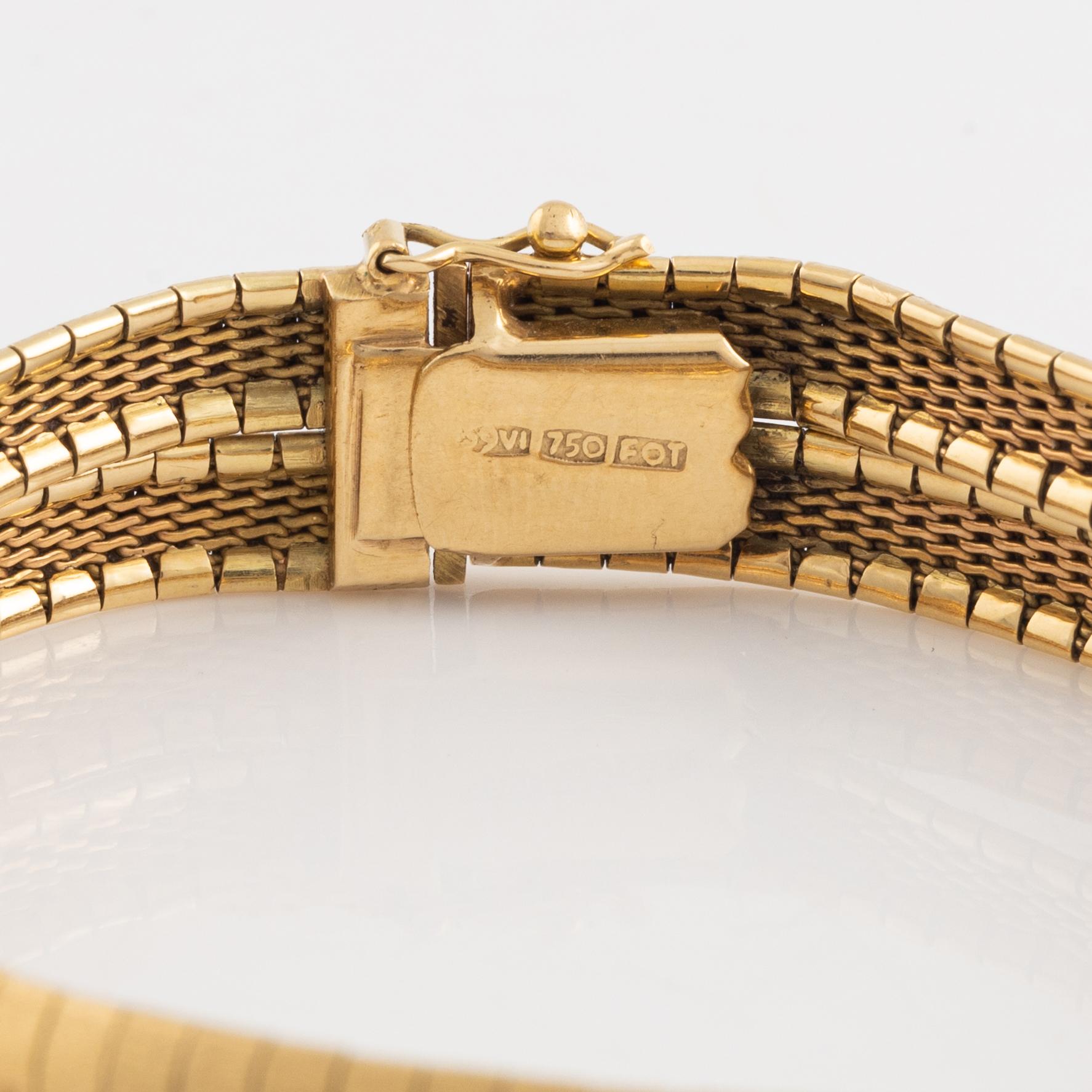 Necklace and bracelet, 18K gold. Italian marks.