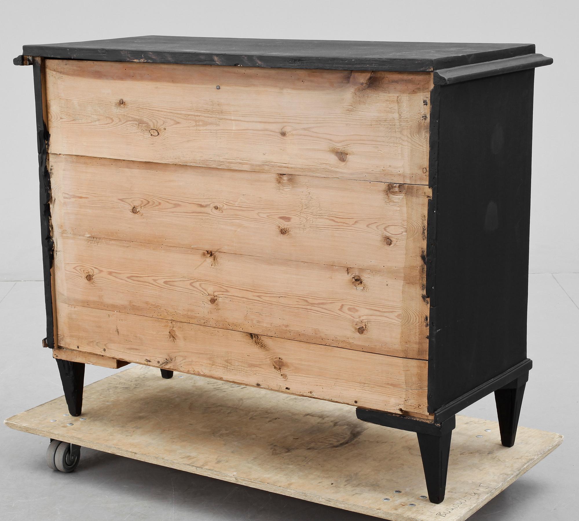 BYRÅ, sengustaviansk stil, 1900-tal.