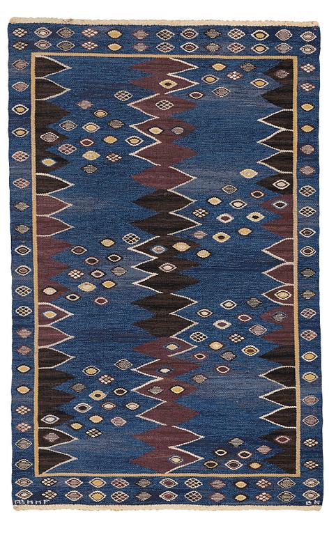 Barbro Nilsson, MATTO, "Snäckorna", flat weave, ca 222 x 140,5-142,5 cm, signed AB MMF BN.