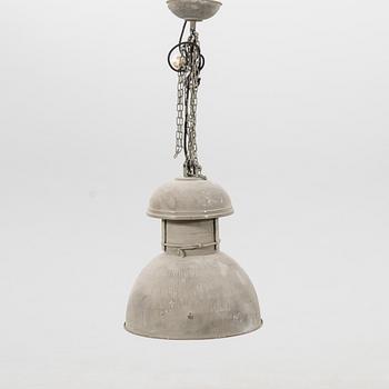 Ceiling lamp/industrial lamp, second half of the 20th century.