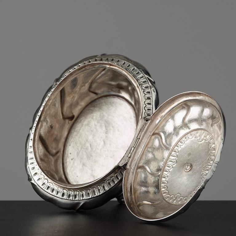 SOCKERSKRIN, av Johan Andersson Starin, mästare i Stockholm 1723-56, rokoko.