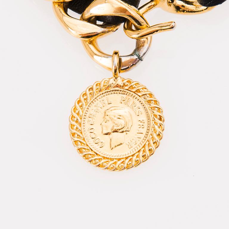 CHANEL, BÄLTE.