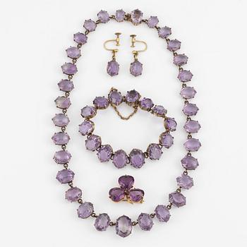 Hedblom, necklace and bracelet, silver with amethysts, Stockholm 1893 and 1897.