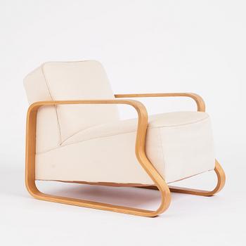 Alvar Aalto, 'Padded Paimio model 44' easy chair, Huonekalu-ja Rakennustyötehdas Oy or Artek, Finland circa 1934-35.