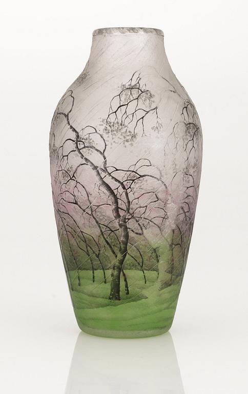 An art nouveau Daum glass vase, Nancy, France.