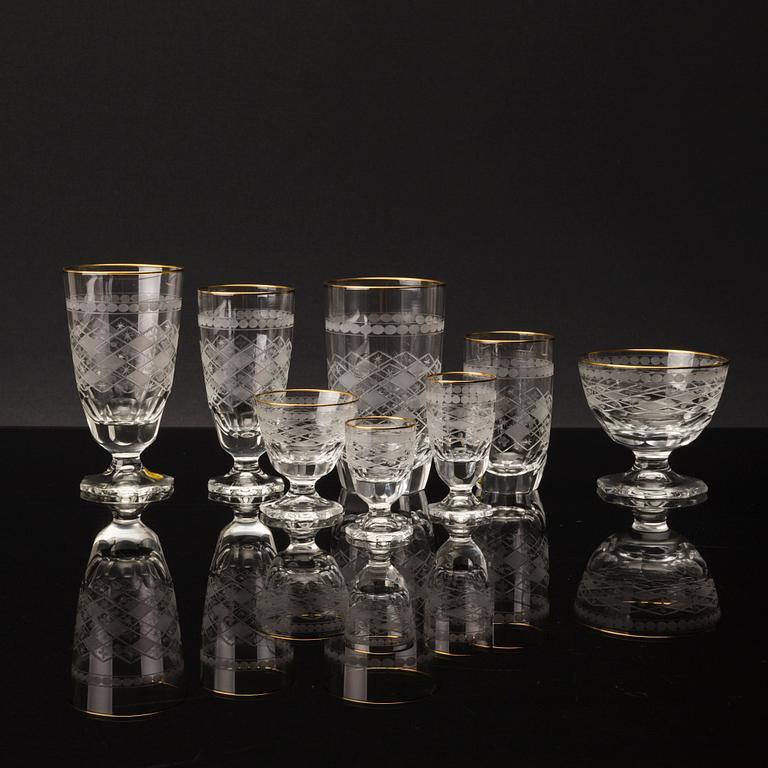 SERVIS, ca 93 delar, NGS Kosta glassliperi 1900-talets första hälft.