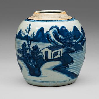 A blue and white jar, Qing dynasty, 19th Century.