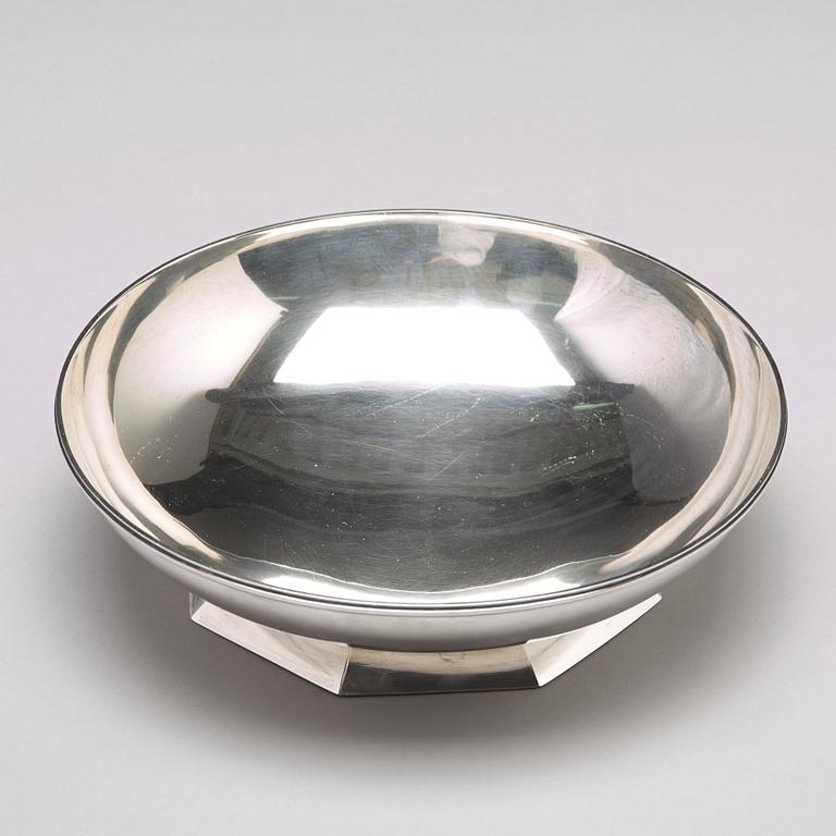 Wiwen Nilsson, skål "Kungaskålen", Lund 1969, sterling silver.