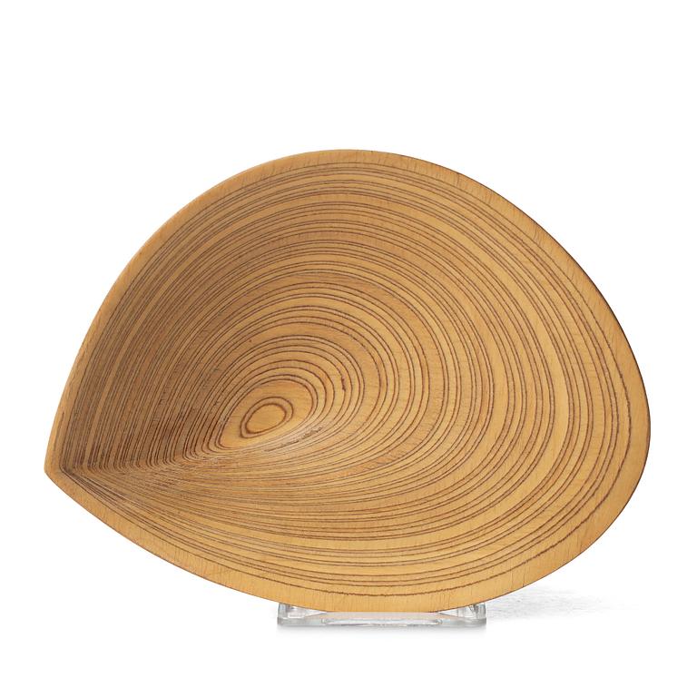 Tapio Wirkkala, a laminated birch plywood dish, Finland 1950's.