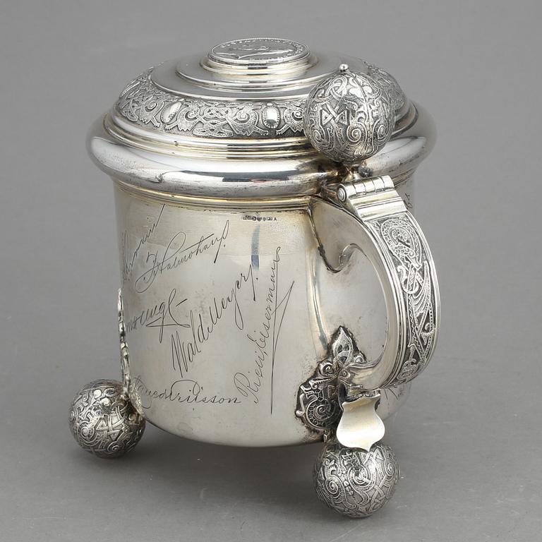 DRYCKESKANNA, silver, E Johansson, Gävle, 1917. Vikt ca 756g.