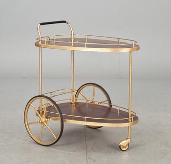 SERVERINGSVAGN, 1900-talets mitt.