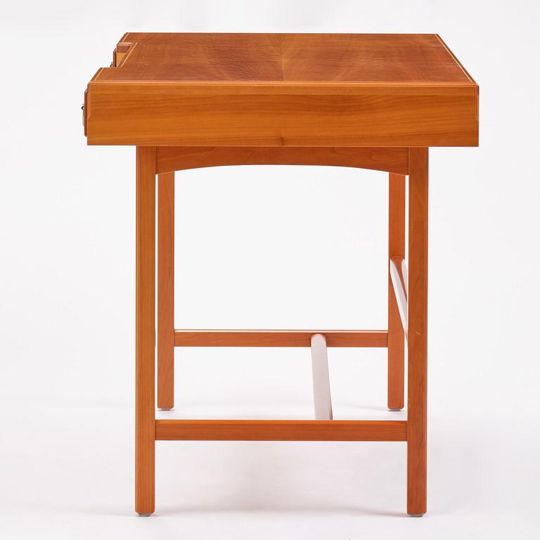 Josef Frank, skrivbord, "Schatullskrivbordet", modell 1022, Firma Svenskt Tenn, efter 1985.