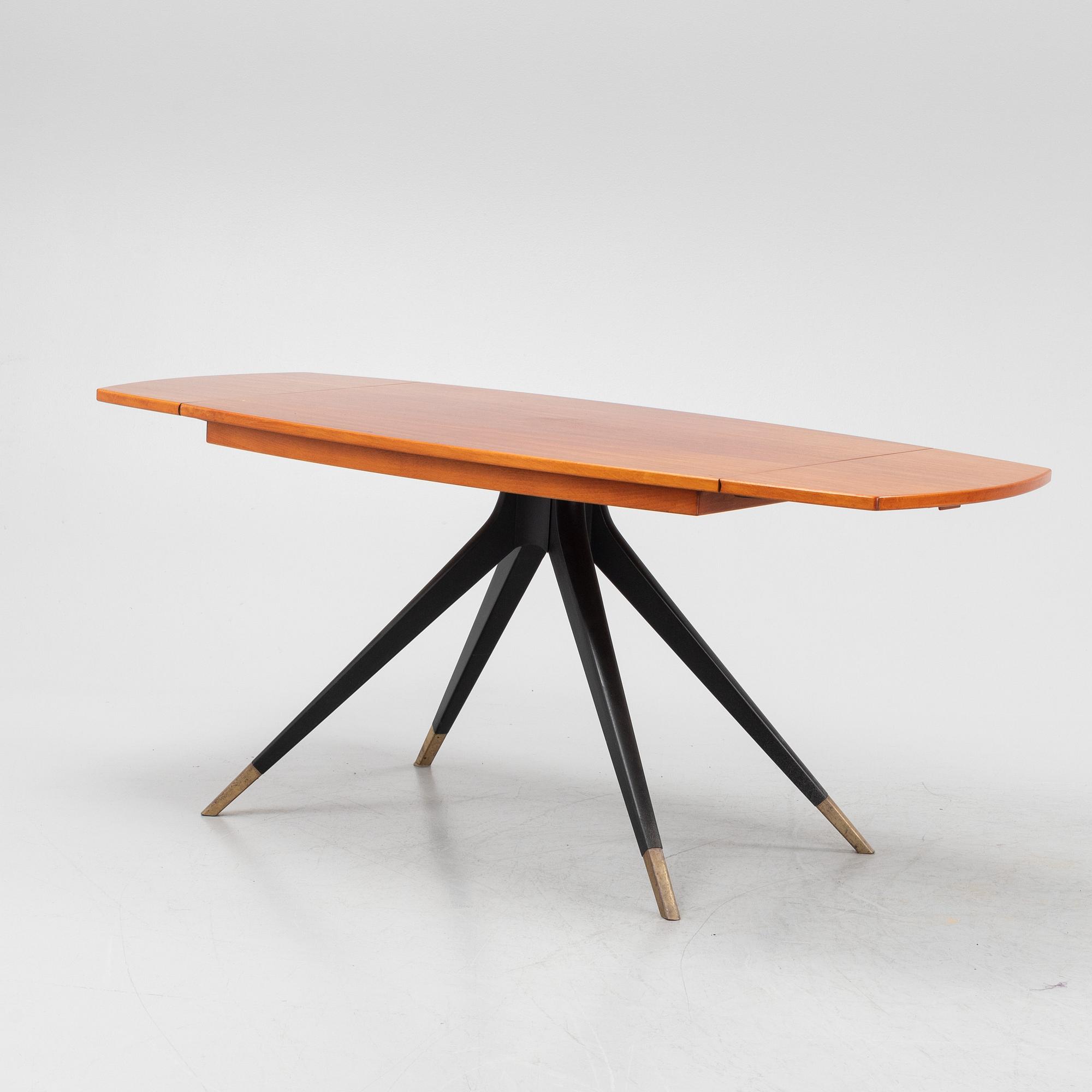 A teak coffee table, Bodafors, mid 20th Century.