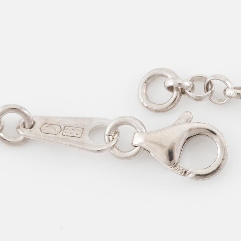 Tapio Wirkkala, pendant with chain "Silvermoon", sterling silver, for Kultakeskus.