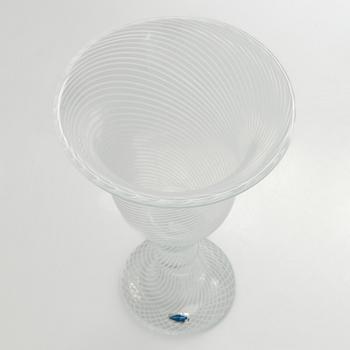 Heikki Orvola, pokal/vas, glas, signerad Heikki Orvola Nuutajärvi Iittala.