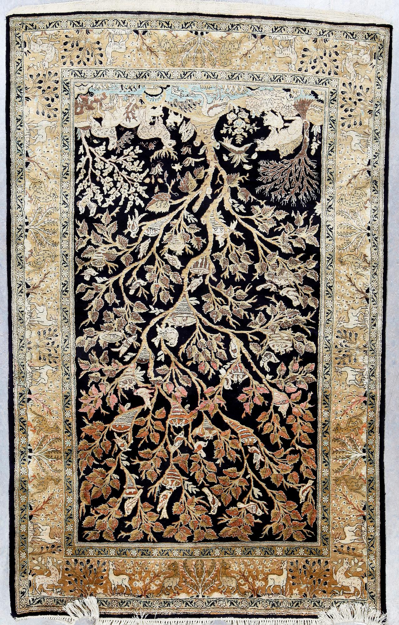 MATTA, old silke Ghom. Ca 214 x 134.