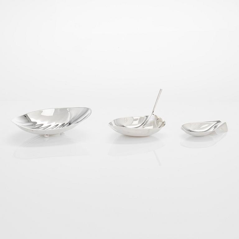 Tapio Wirkkala, skålar, 3 st, silver, Kultakeskus, Tavastehus och Hopeatehdas, Helsingfors, 1955 och 1958.