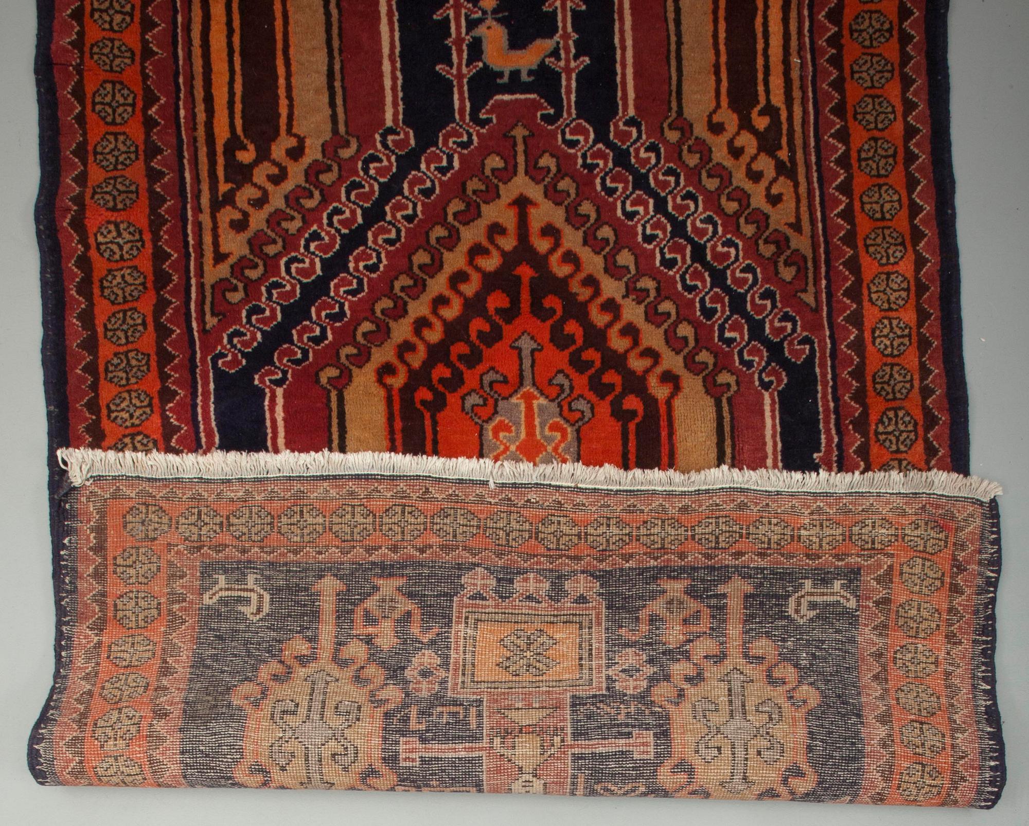 MATTA, Ardabil, Iran. Storlek 328 x 120 cm.