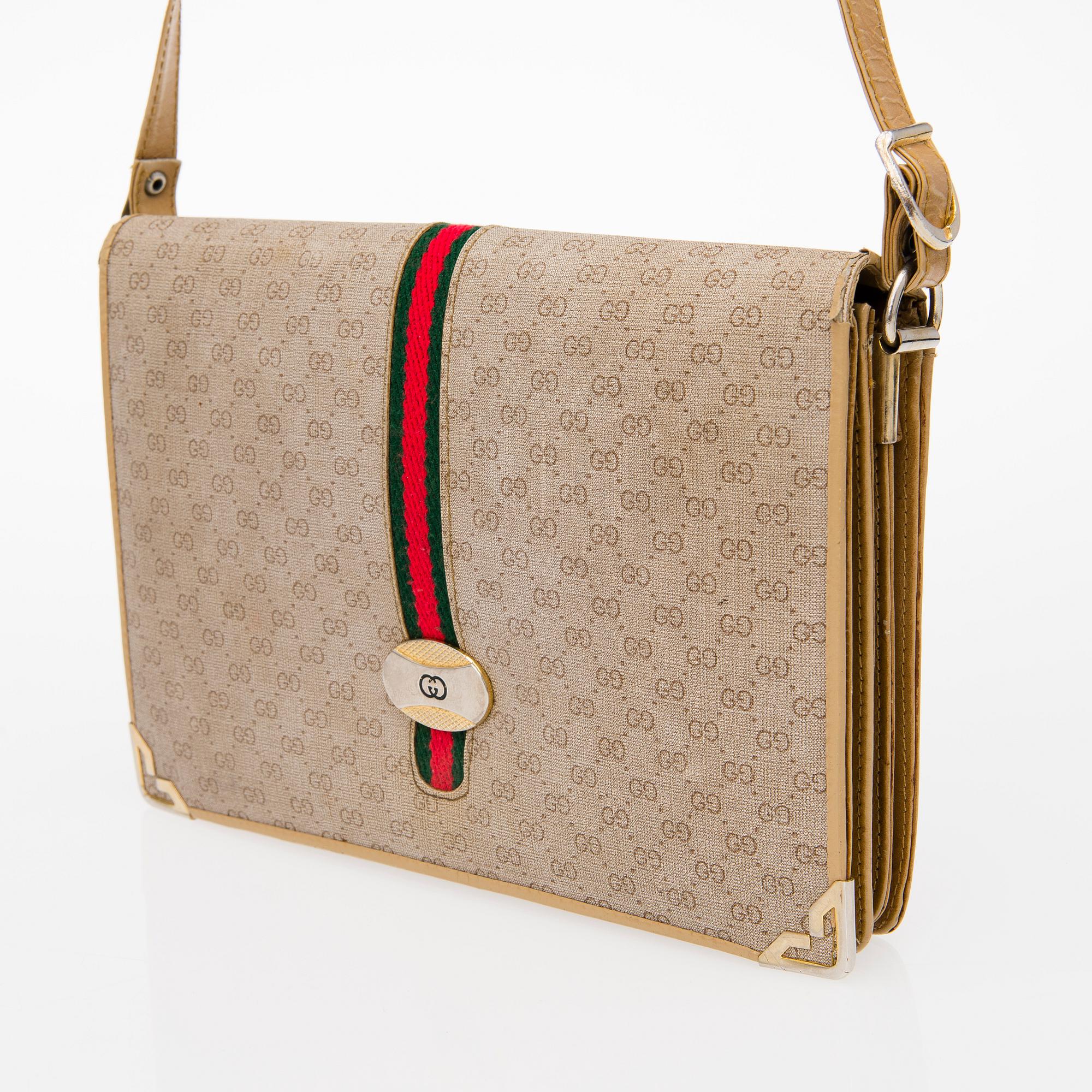 A Vintage Crossbody Bag.