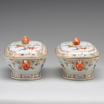 A pair of famille rose tureens with covers, Qing dynasty, Qianlong (1736-95).