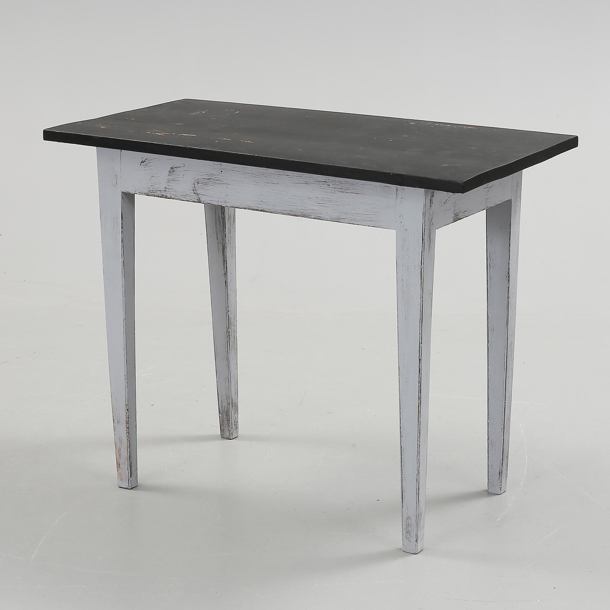 BORD, gustavianskt, 1800-talets första hälft. .