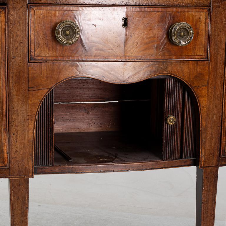 A mahogany regency sideboard, England, first half of the 19th century.