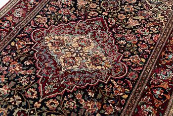 Matta, antik Isfahan, centrala Persien, ca 211 x 142 cm.