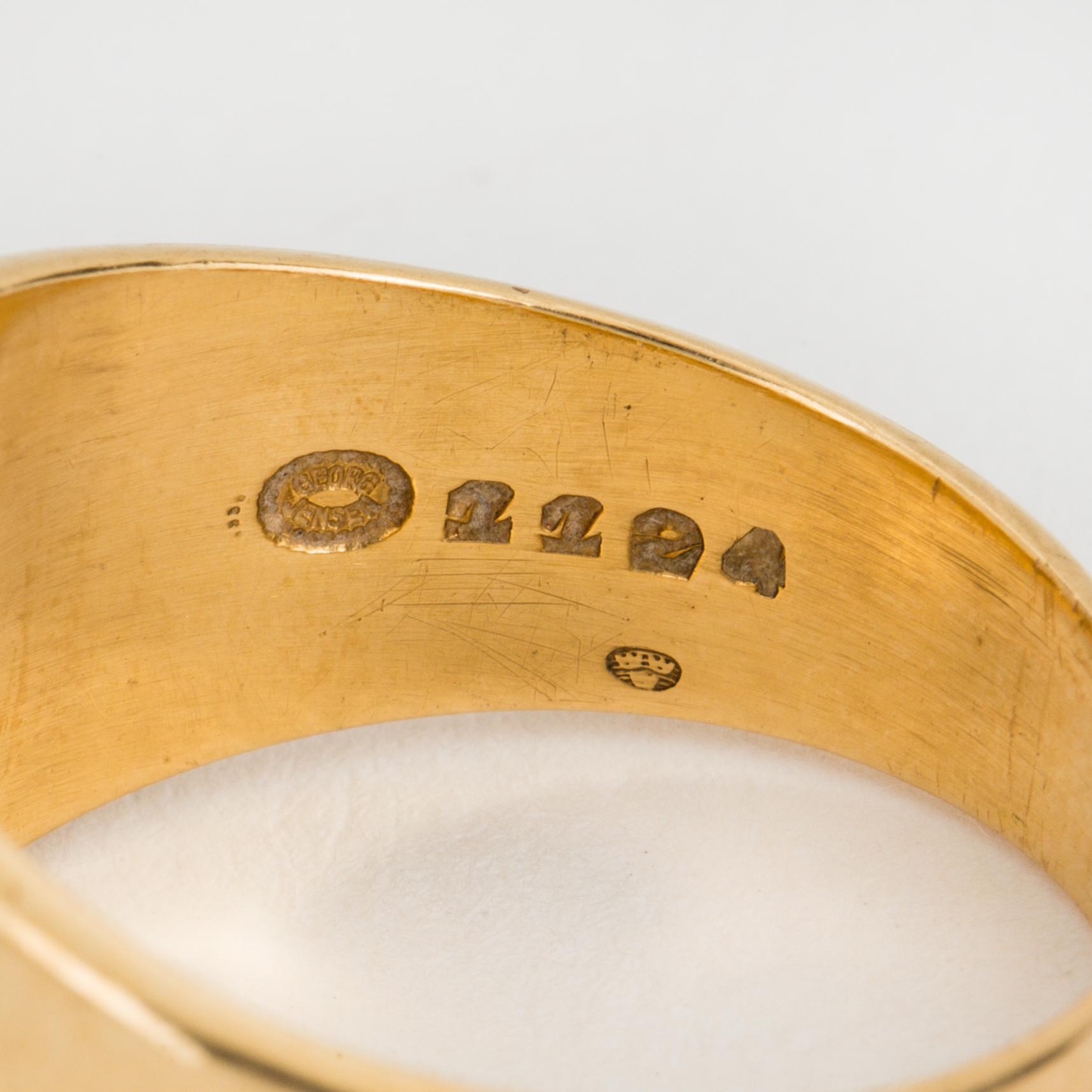 GEORG JENSEN, Ring, 18K guld med mabépärla. Efter 1945.
