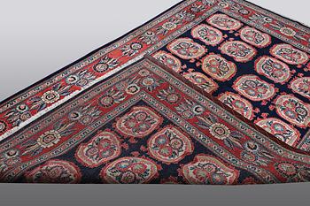 A RUG, Kashan, ca 264 x 172 cm.