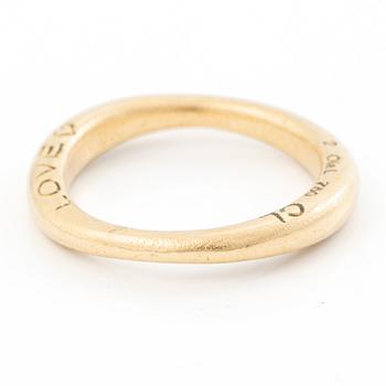 Ole Lynggaard, Charlotte Lynggaard, ring, “Love No. 2”, 18K gold.