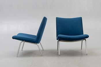 Hans J Wegner, AP40, "Lufthavnsstolen", lounge chairs, a pair, 1960s.