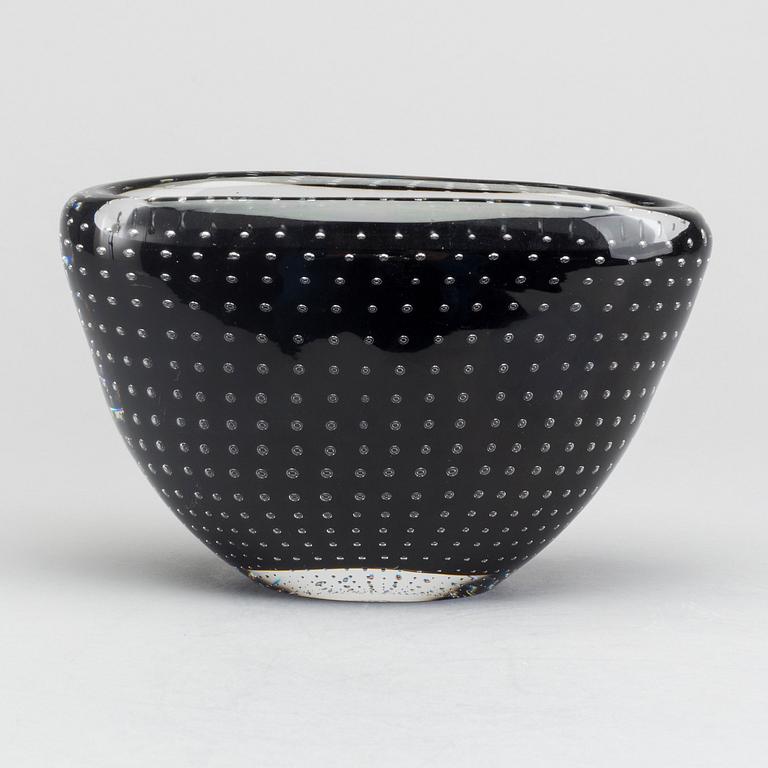 VICKE LINDSTRAND, a Kosta bowl.