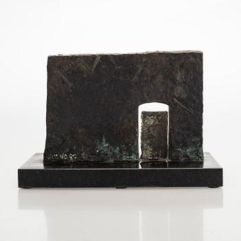 Tapio Junno, Pienoisveistos Helene Schjerfbeckin muistomerkistä "Ovi".