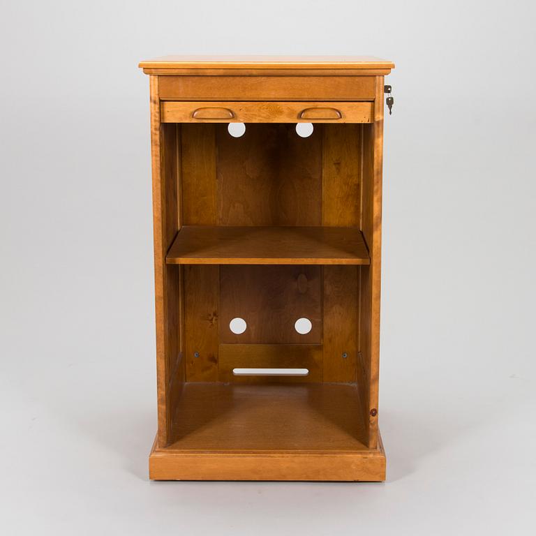 A 21st century jalousie cabinet by Boknäs.