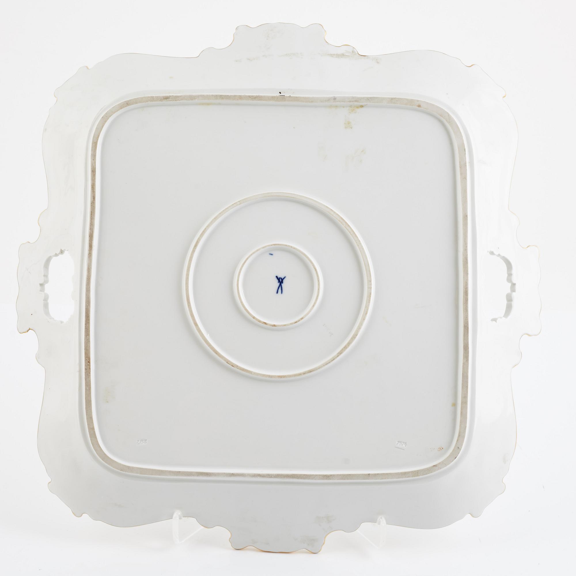 Tray, porcelain, Rococo style, Meissen, Germany, 1934-1945.