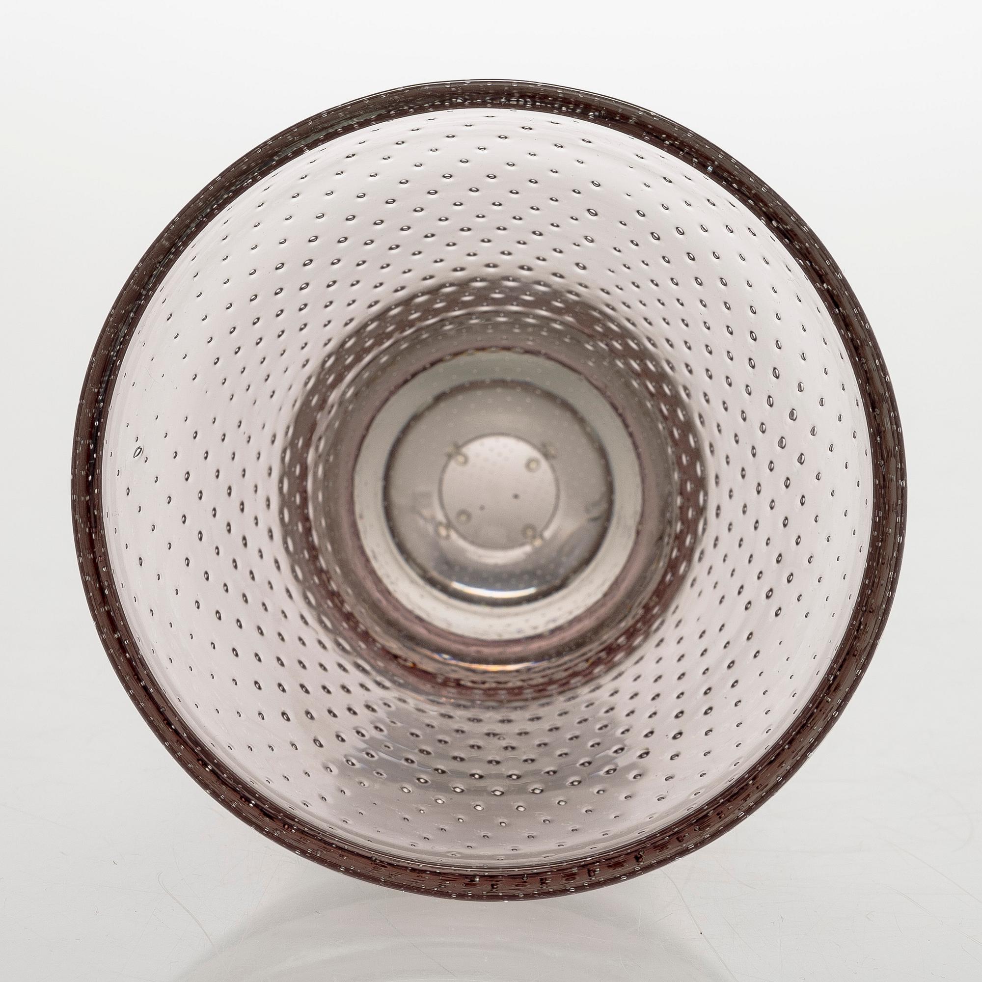 Gunnel Nyman, vas, modell "GN 12", signerad G. Nyman Nuutajärvi Notsjö -51. Formgiven 1947.