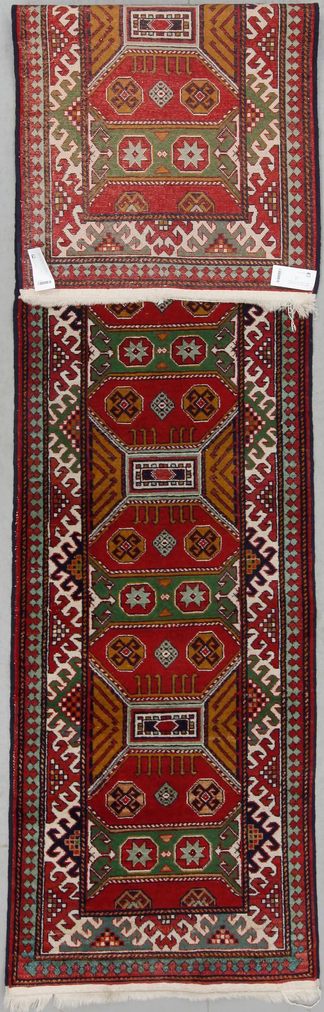 MATTA. Kaukasisk, 1900-talets slut, ca 310x72.