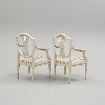 KARMSTOLAR, ett par, gustavianska, 1800-talets början.