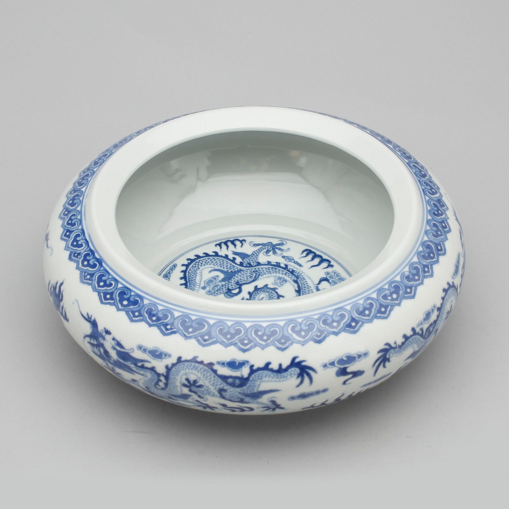 PENSELBAD, porslin, Kina, Modern Tillverkning.