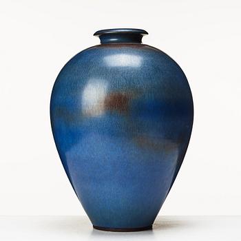 Berndt Friberg, a stoneware floor vase, Gustavsberg studio, Sweden 1959.