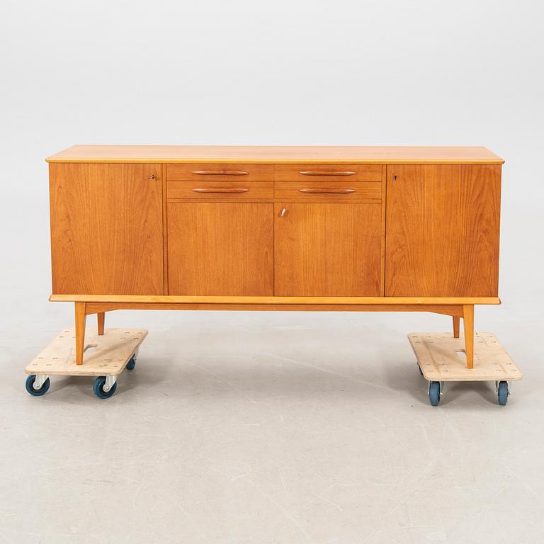 Sideboard 1900-talets mitt/andra hälft.