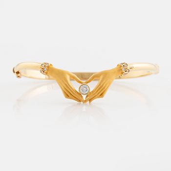 Carrera y Carrera, 18K gold and brilliant cut diamond bangle.