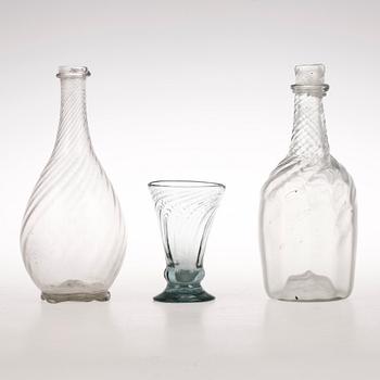 FLASKOR, 2 st och SNAPSGLAS, glas, 1700-tal.