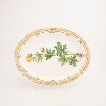 Uppläggningsfat "Flora Danica" Royal Copenhagen Danmark porslin.