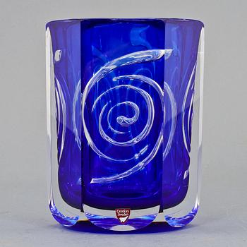 OLLE ALBERIUS, vas, glas, "Virvel", Orrefors, sign.