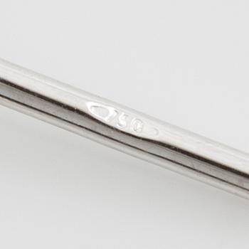 Earrings 18K white gold set with brilliant-cut diamonds, accompanied by GIA dossier.