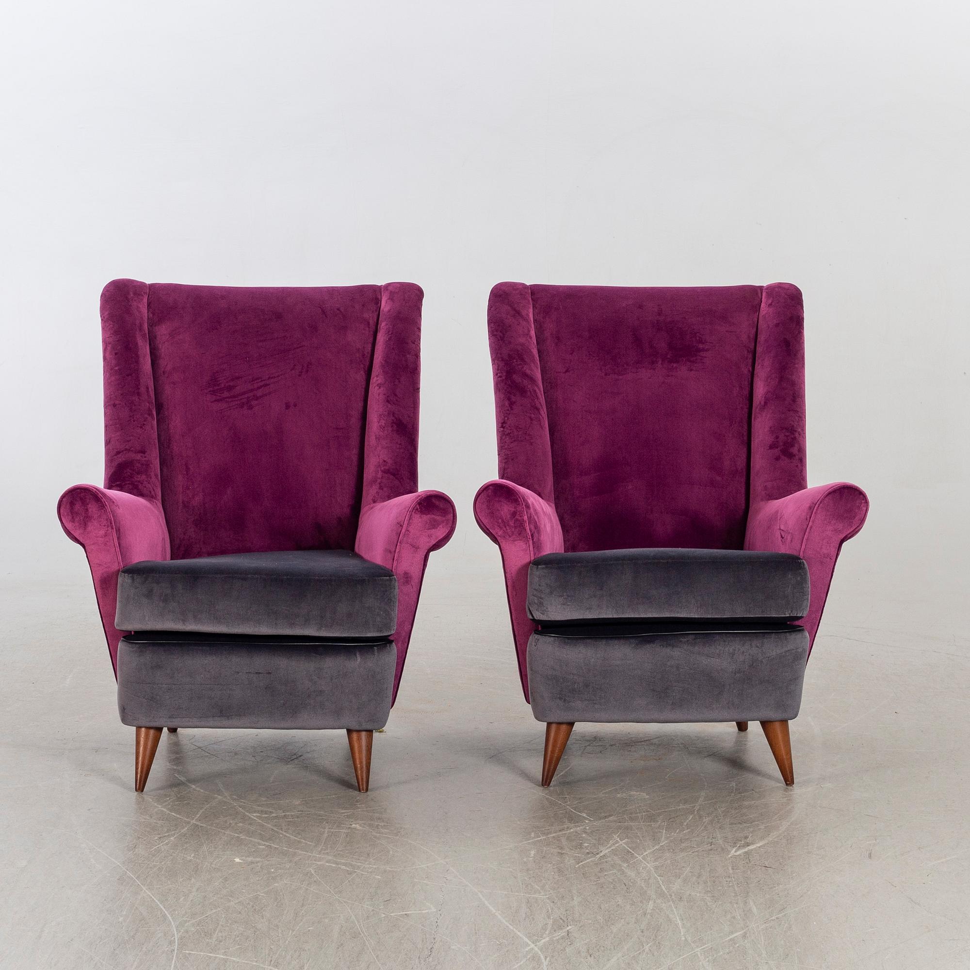 A pair of 1960:s Italian easychairs from ISA.