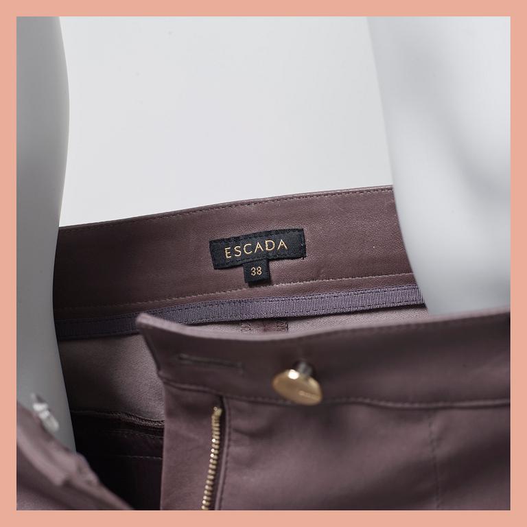 SKINNBYXOR, Escada, storlek 38.