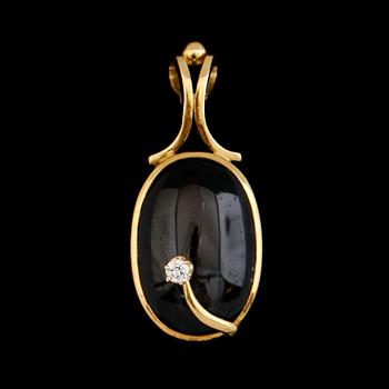 HÄNGE, 18 k guld, stjärnsafir, briljantslipad diamant, Stockholm 1986.